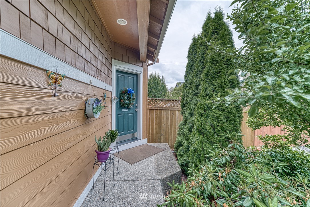 6716 Inlay Street Southeast Lacey, WA 98513 - Photo 3 of 36 Gallery Image 3