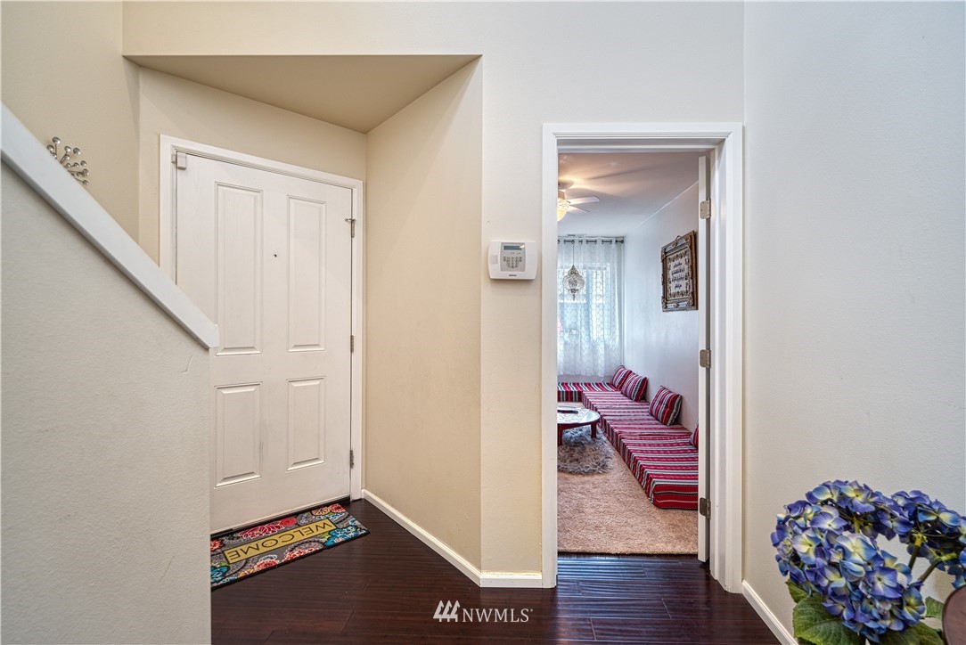 6716 Inlay Street Southeast Lacey, WA 98513 - Photo 6 of 36 Gallery Image 6