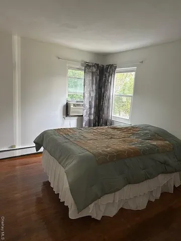 $3,950 | 162 Rolling Street, Unit 1, Malverne, NY 11565