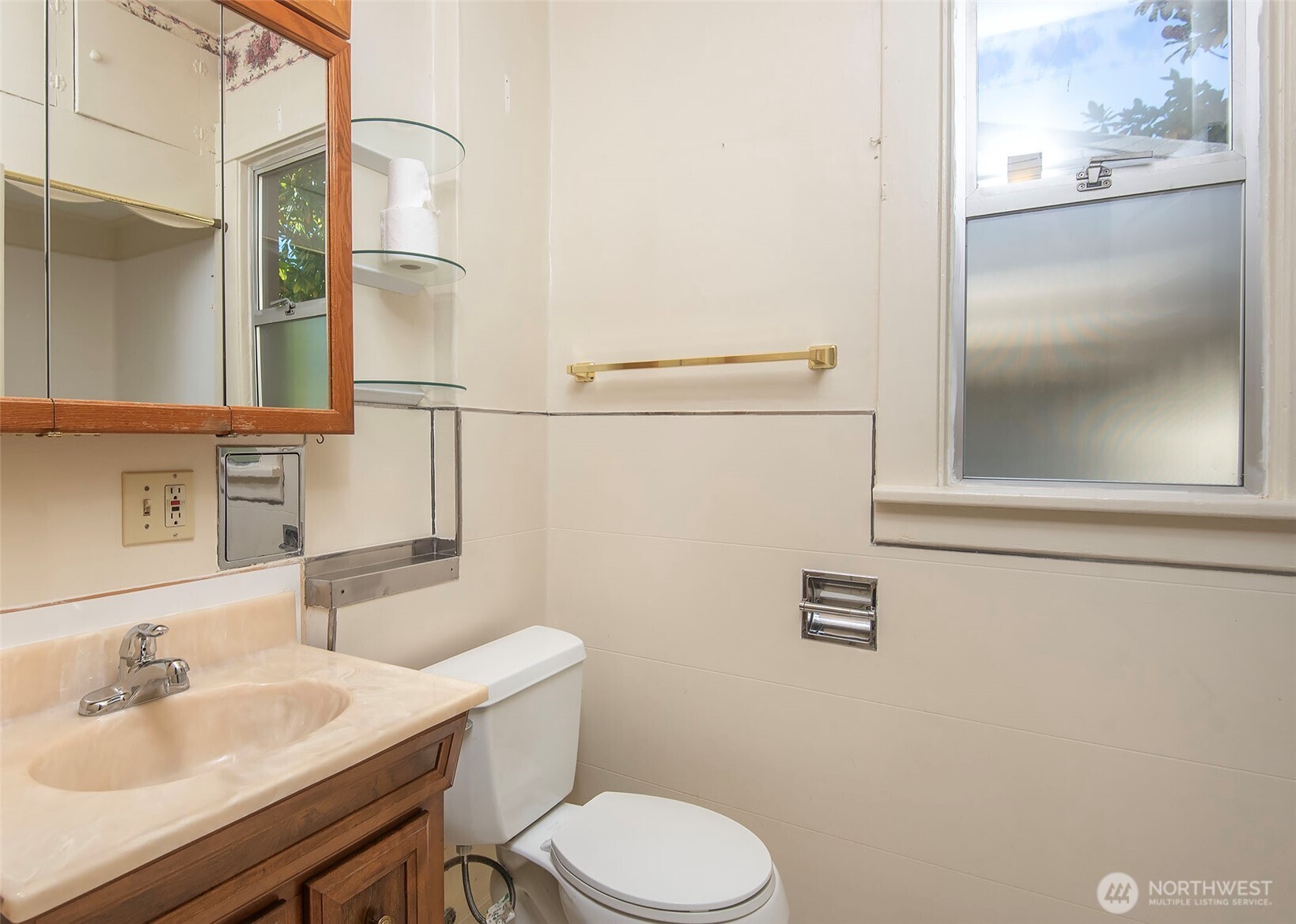747 North 78th Street Seattle, WA 98103 - Photo 12 of 22 Gallery Image 12