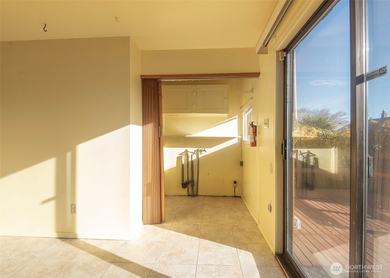 747 North 78th Street Seattle, WA 98103 - Photo 6 of 22 Gallery Image 6