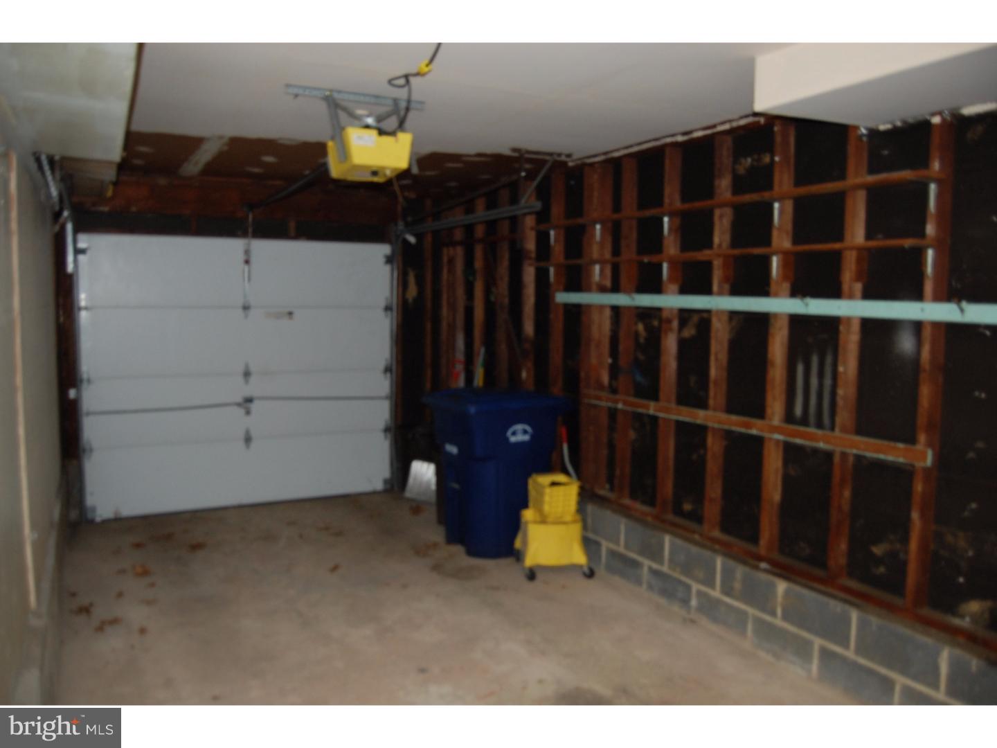 2409 Nassau Road Cinnaminson, NJ 08077 - Photo 14 of 17 Garage