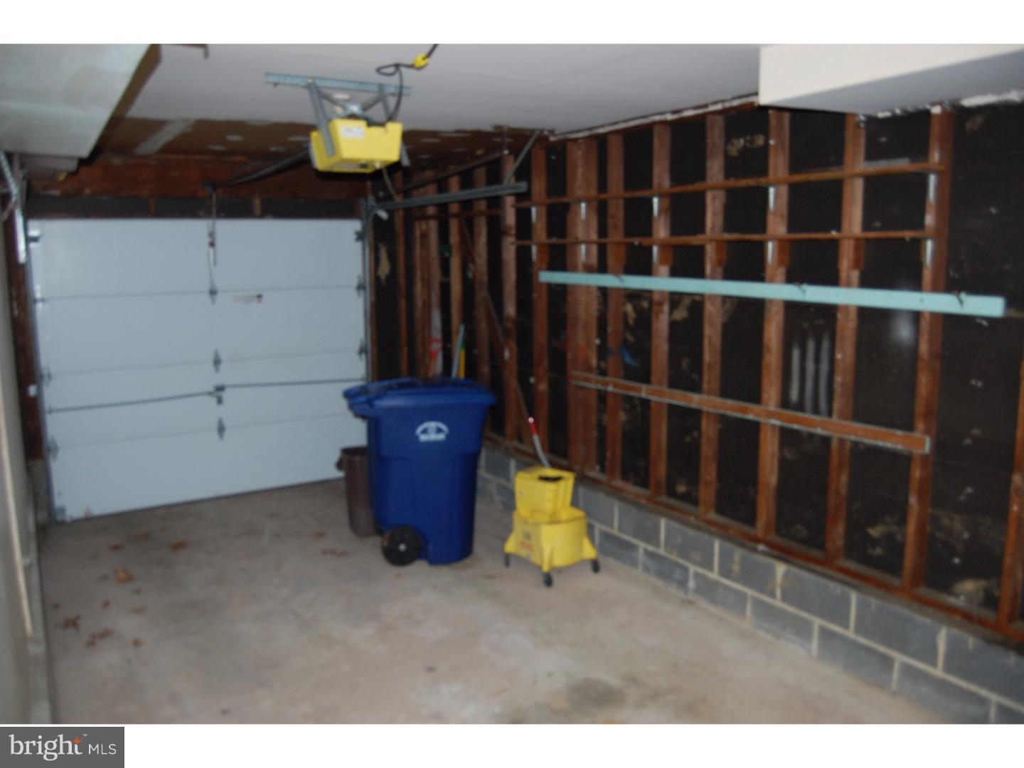 2409 Nassau Road Cinnaminson, NJ 08077 - Photo 15 of 17 Garage