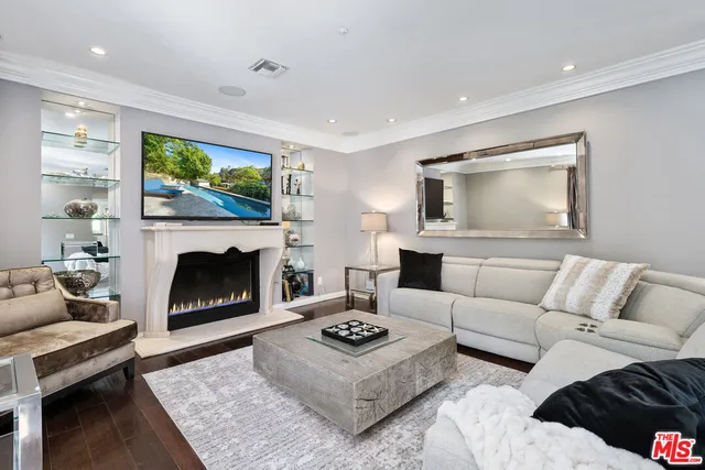 $14,500 | 10023 Westwanda Drive, Beverly Hills, CA 90210