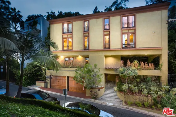 $14,500 | 10023 Westwanda Drive, Beverly Hills, CA 90210