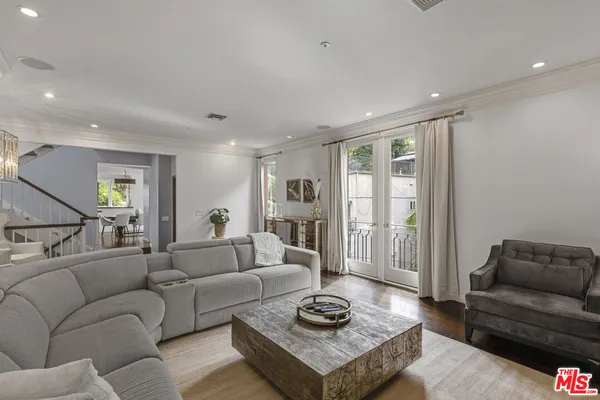 $14,500 | 10023 Westwanda Drive, Beverly Hills, CA 90210