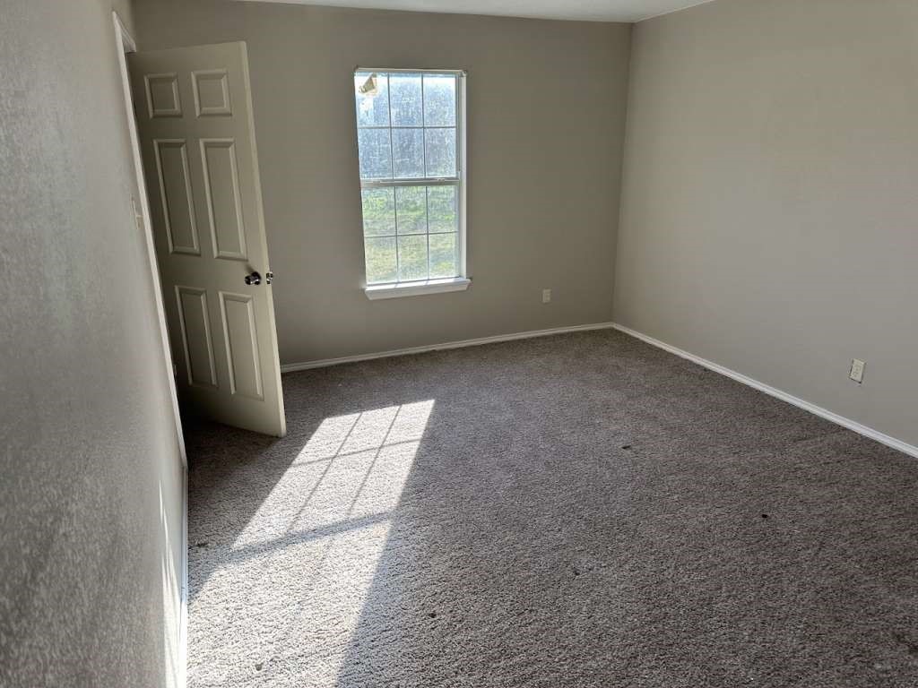 206 Grayson Street Teague, TX 75860 - Photo 4 of 5