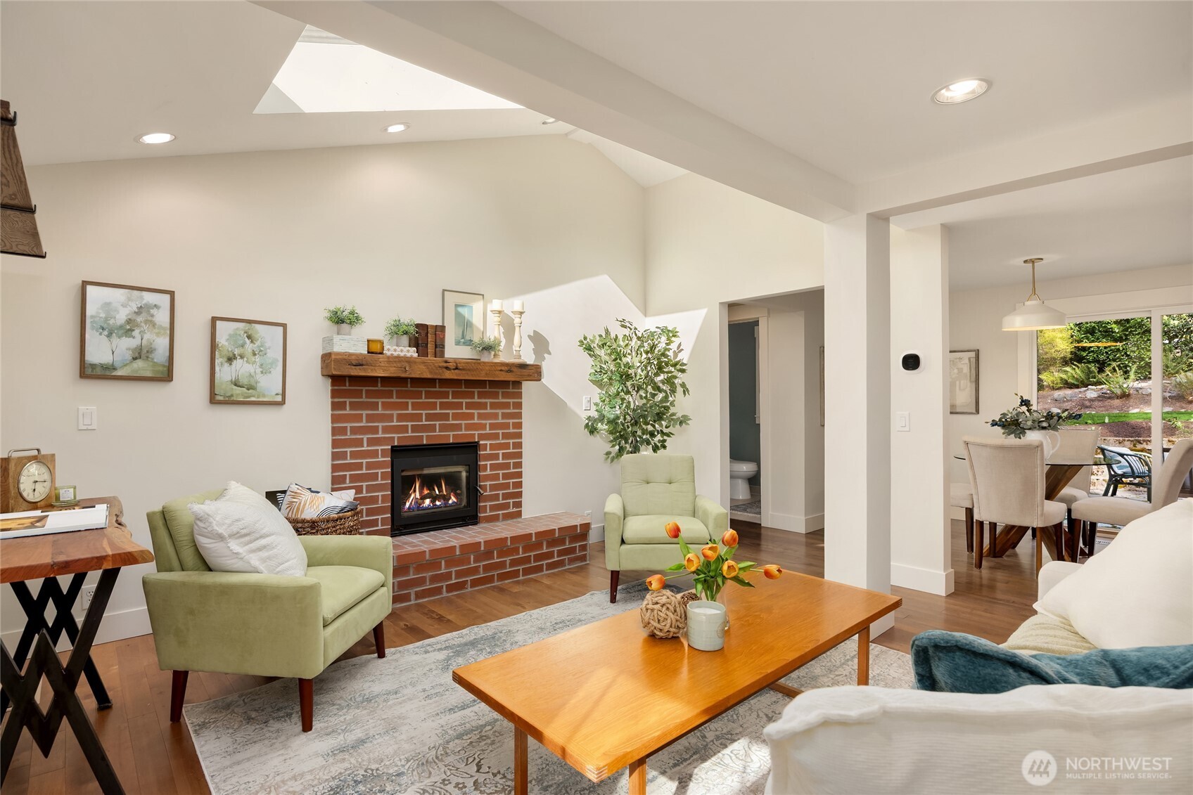 5789 Northeast Foster Road Bainbridge Island, WA 98110 - Photo 8 of 40 Gallery Image 8