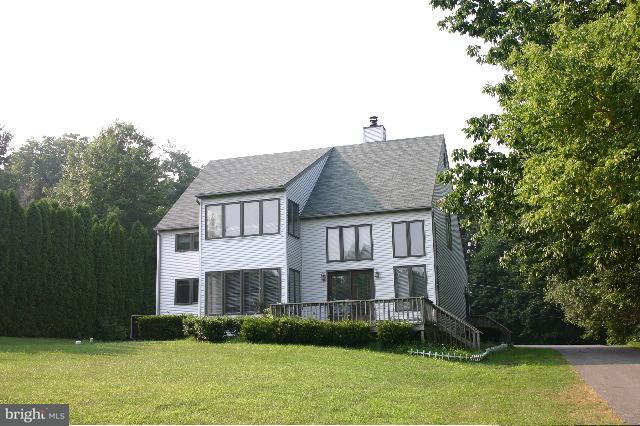 366 Ironstone Ridge Road Lancaster, PA 17603 - Photo 1 of 11