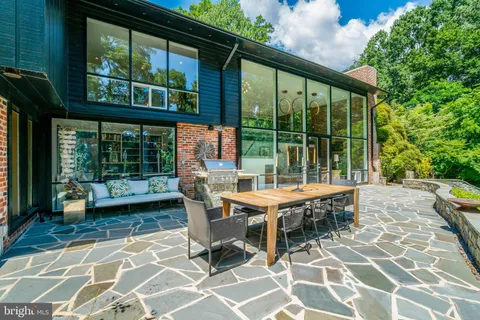 $1,750,000 | 1927 Marthas Road, Alexandria, VA 22307