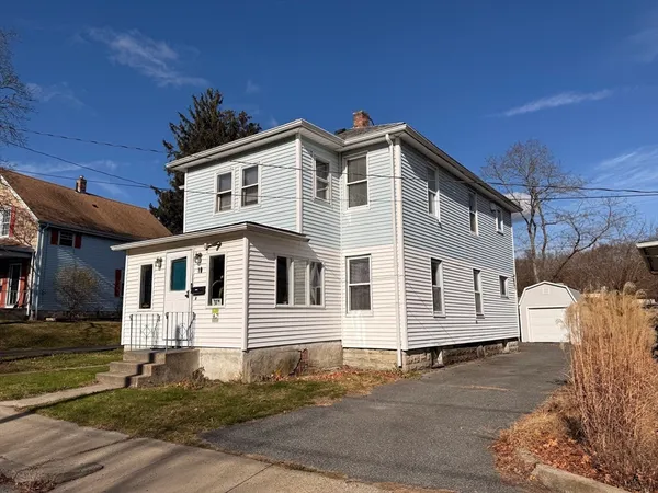 $485,000 | 10 Huntington Avenue, Blackstone, MA 01504