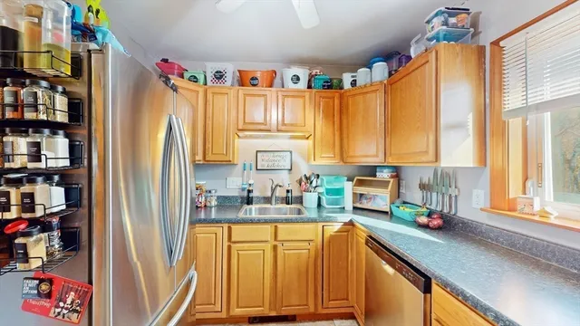 $495,000 | 10 Huntington Avenue, Blackstone, MA 01504