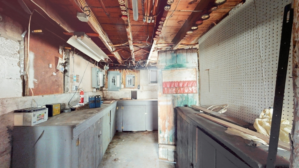 10 Huntington Avenue Blackstone, MA 01504 - Photo 30 of 40