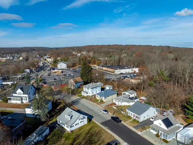 $495,000 | 10 Huntington Avenue, Blackstone, MA 01504