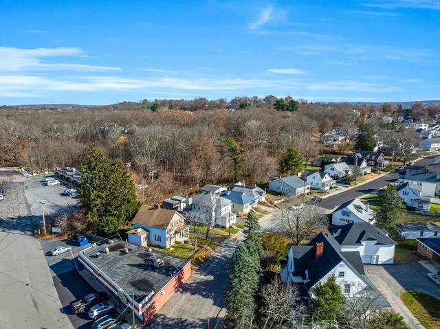 $495,000 | 10 Huntington Avenue, Blackstone, MA 01504