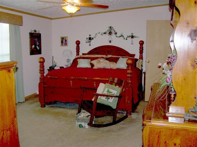 250 Day Lane Tennessee Ridge, TN 37178 - Photo 14 of 20 Master Bedroom.
