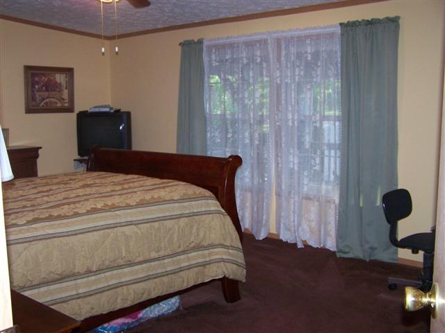 250 Day Lane Tennessee Ridge, TN 37178 - Photo 16 of 20 Bedroom #2