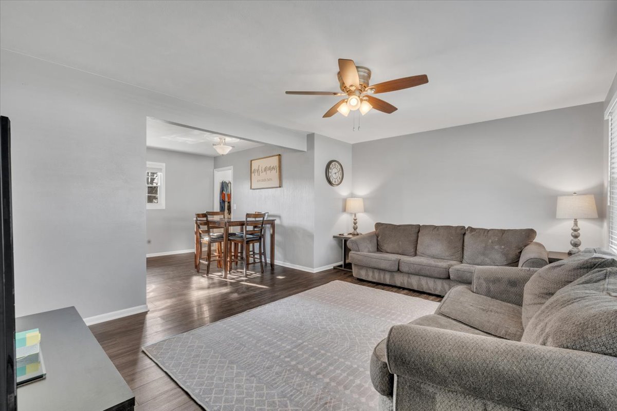 514 12th Avenue Hampton, IL 61256 - Photo 11 of 39