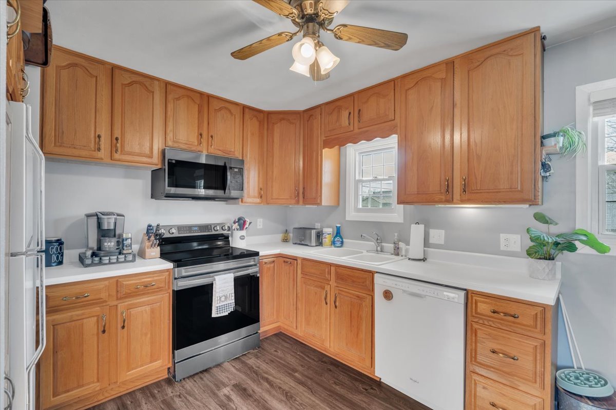 514 12th Avenue Hampton, IL 61256 - Photo 17 of 39