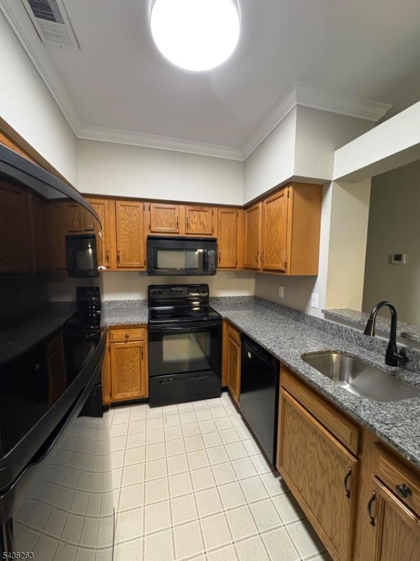 51 Wentworth Road Bedminster, NJ 07921 - Photo 7 of 10