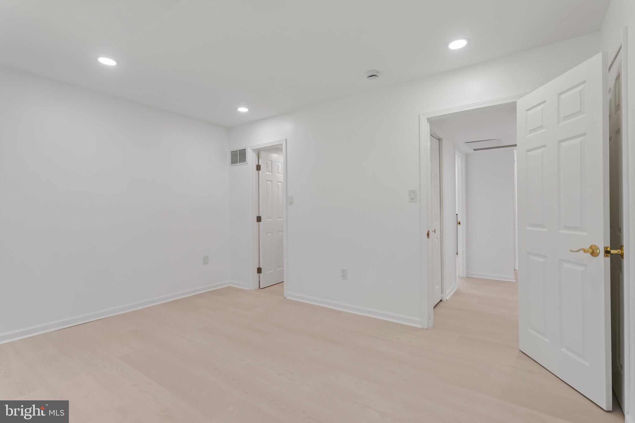 17824 Buehler Road, Unit 189 Olney, MD 20832 - Photo 14 of 37 Gallery Image 14
