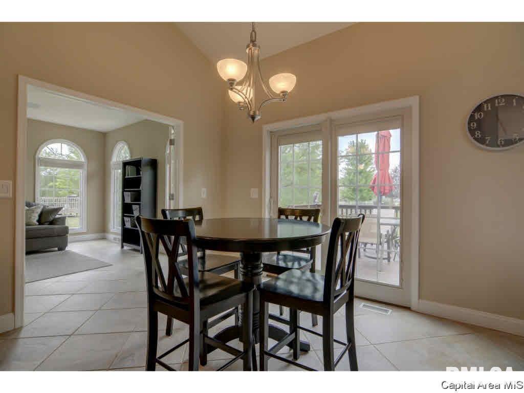 3600 Crystal Spring Drive Springfield, IL 62711 - Photo 13 of 32