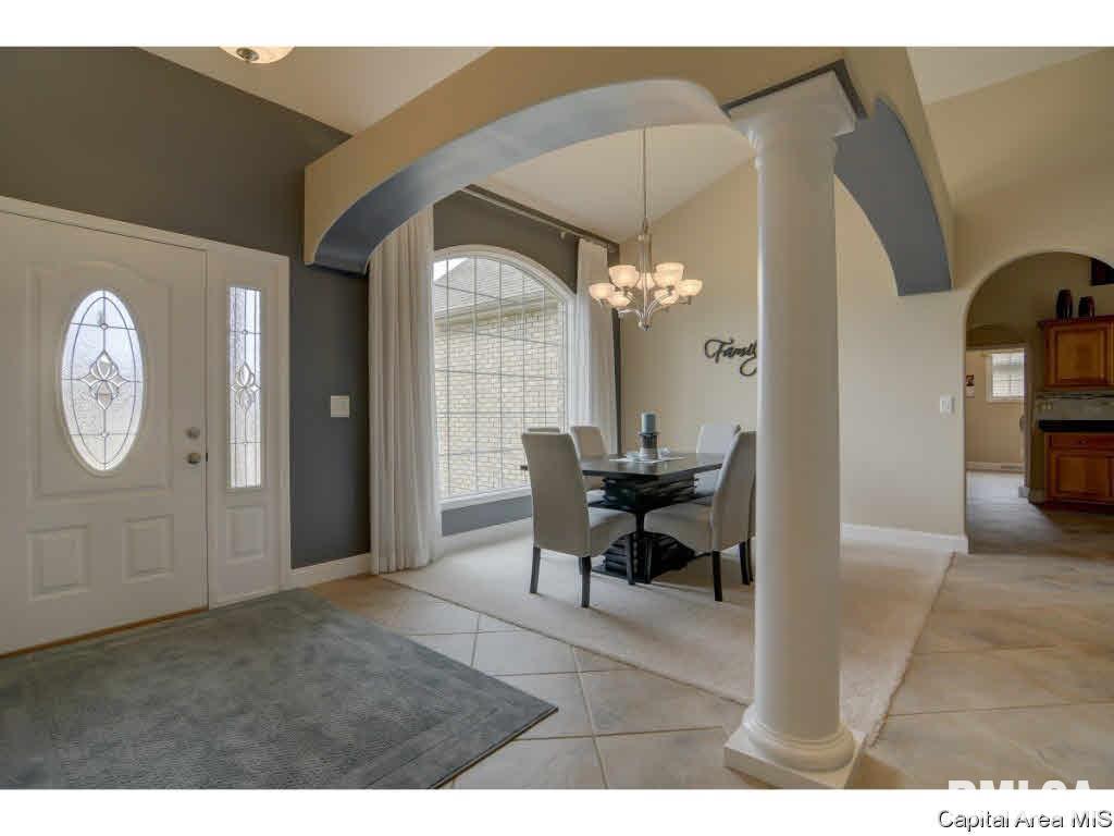 3600 Crystal Spring Drive Springfield, IL 62711 - Photo 2 of 32