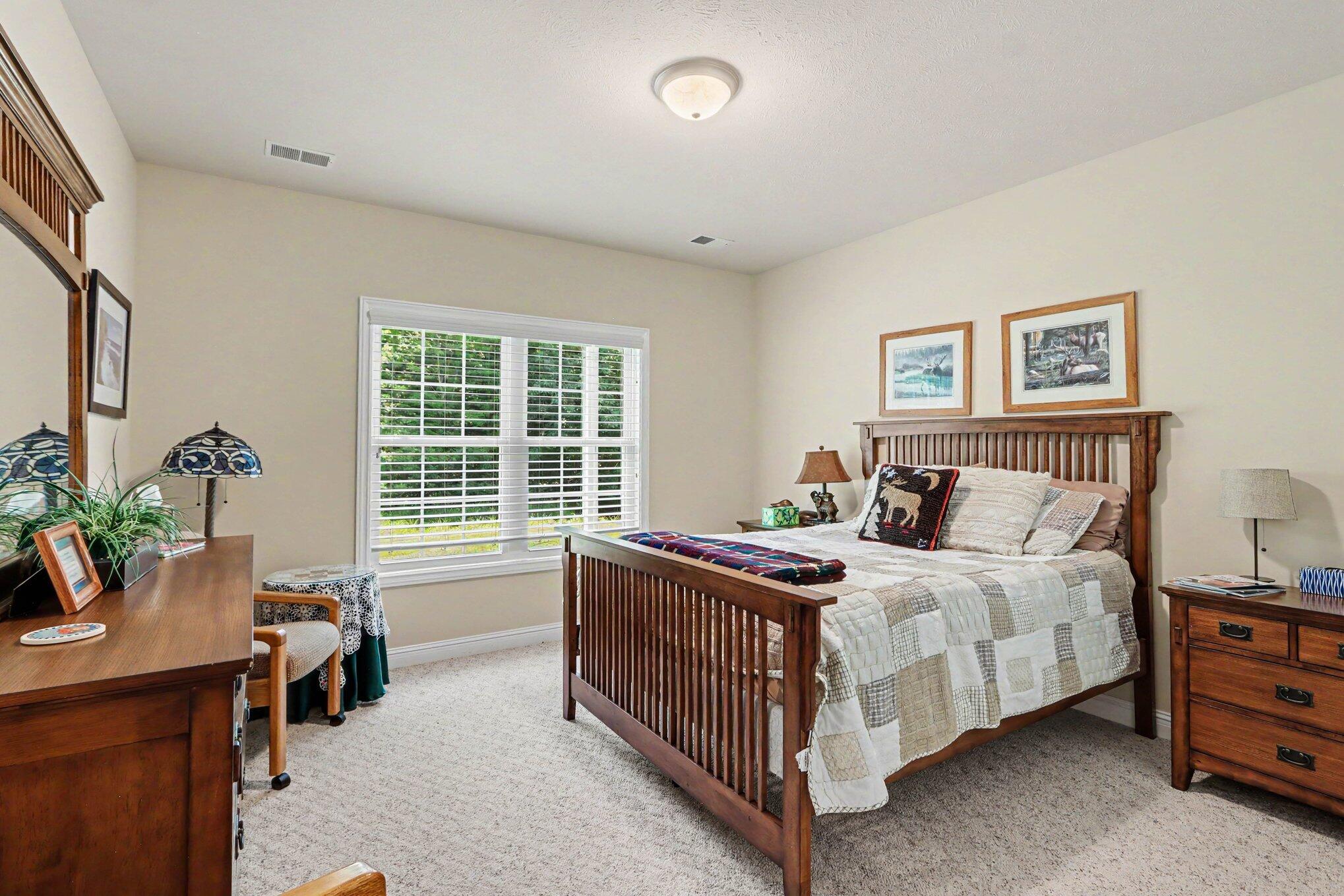 2181 Hunters Run Kalamazoo, MI 49048 - Photo 19 of 33 Lower Bedroom
