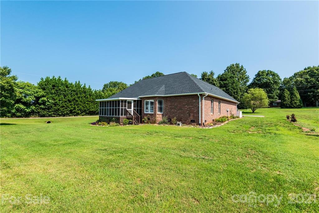 5401 Pittstown Road Hickory, NC 28602 - Photo 22 of 24 Gallery Image 22