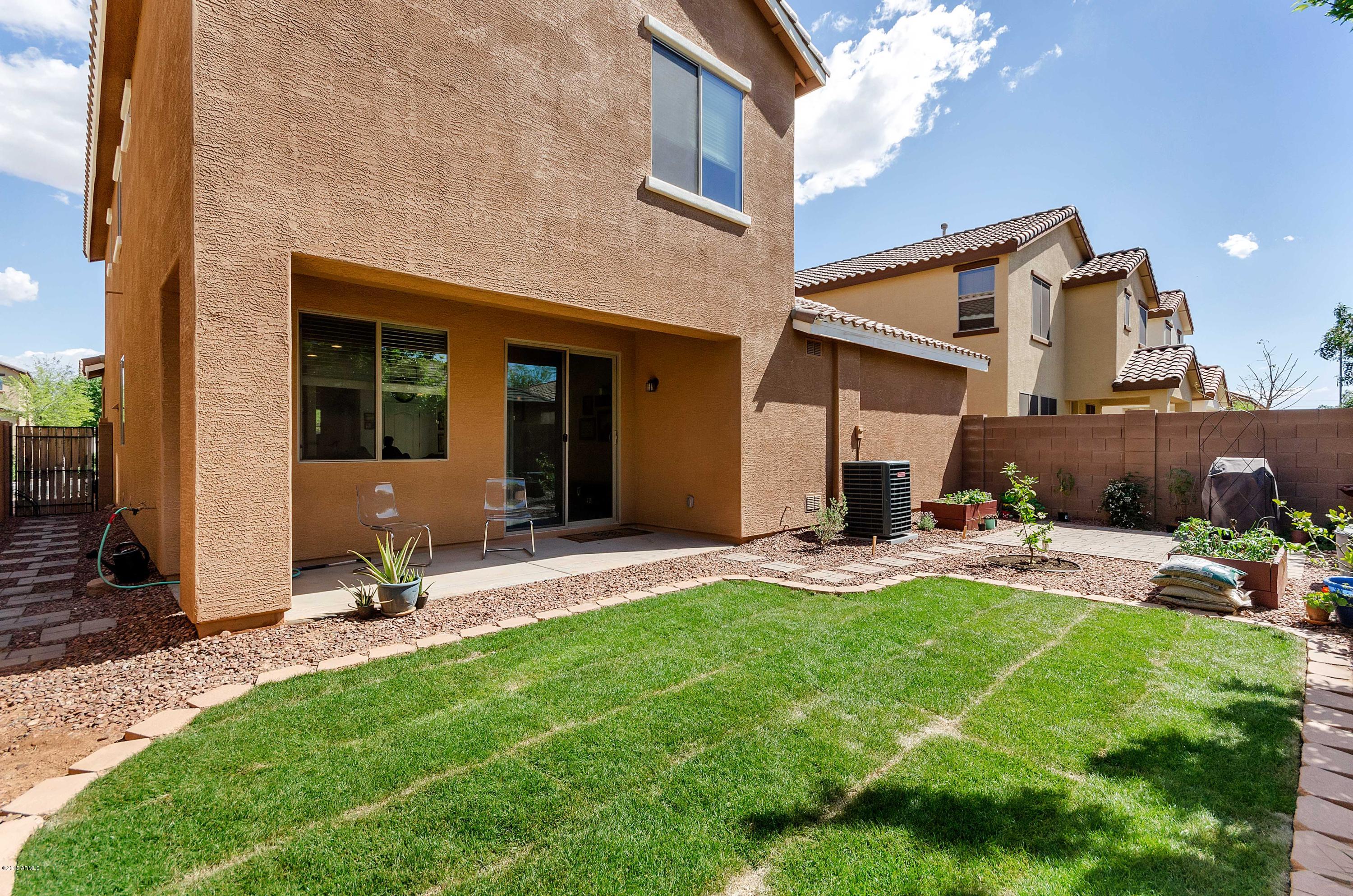 2054 South Martingale Road Gilbert, AZ 85295 - Photo 21 of 28 Back Yard