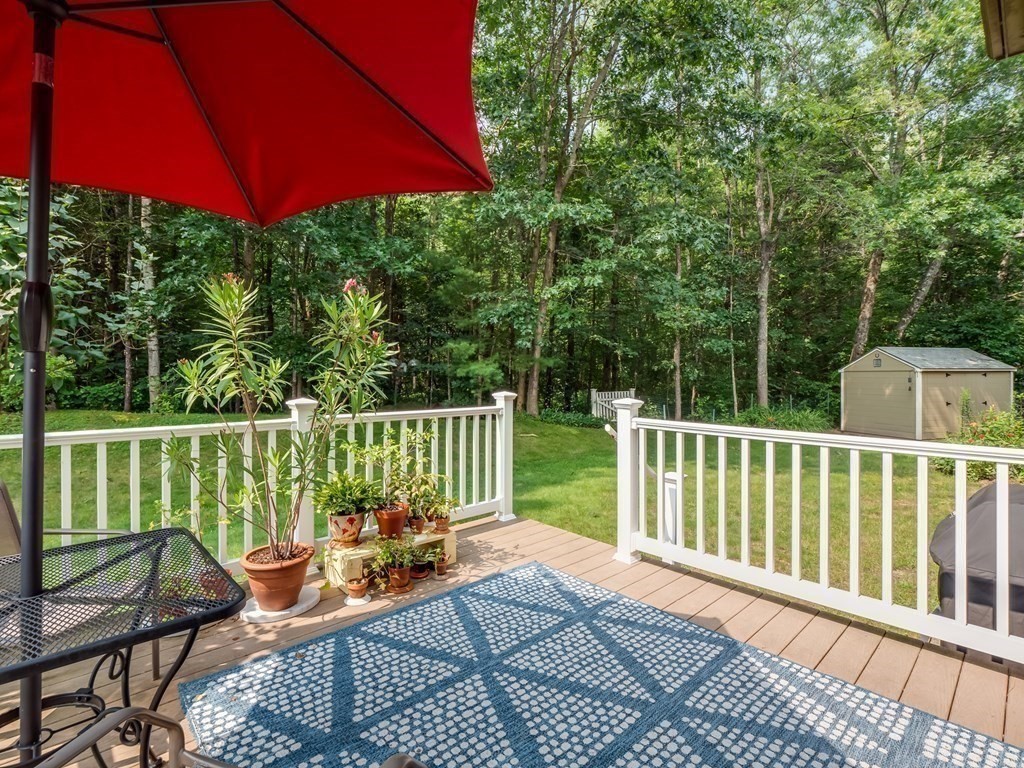 4 Crabtree Lane Shirley, MA 01464 - Photo 30 of 36