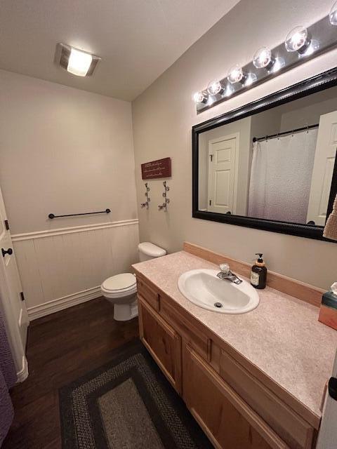 201 9th Street Bellevue, ID 83313 - Photo 13 of 23 Hall Bath
