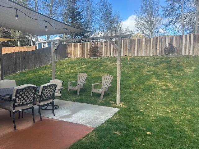 201 9th Street Bellevue, ID 83313 - Photo 18 of 23 Backyard dining