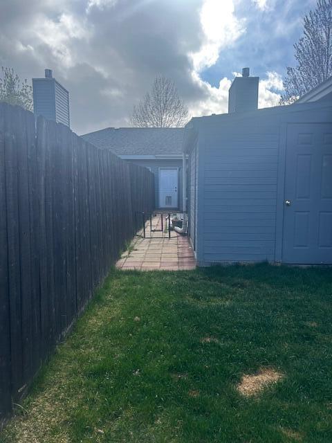 201 9th Street Bellevue, ID 83313 - Photo 21 of 23 Garage man door