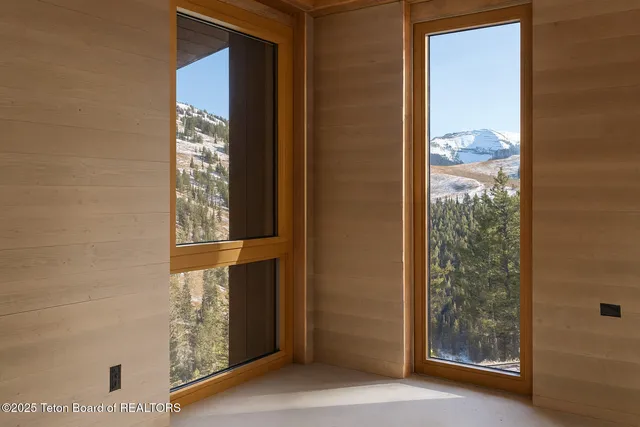 $5,700,000 | 1040 Camber Lane, Alta, WY 83414