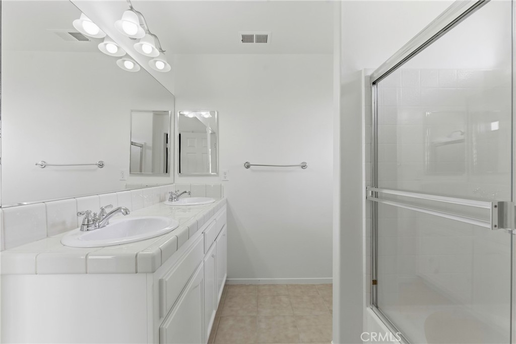2306 Viso Way Bakersfield, CA 93313 - Photo 24 of 32