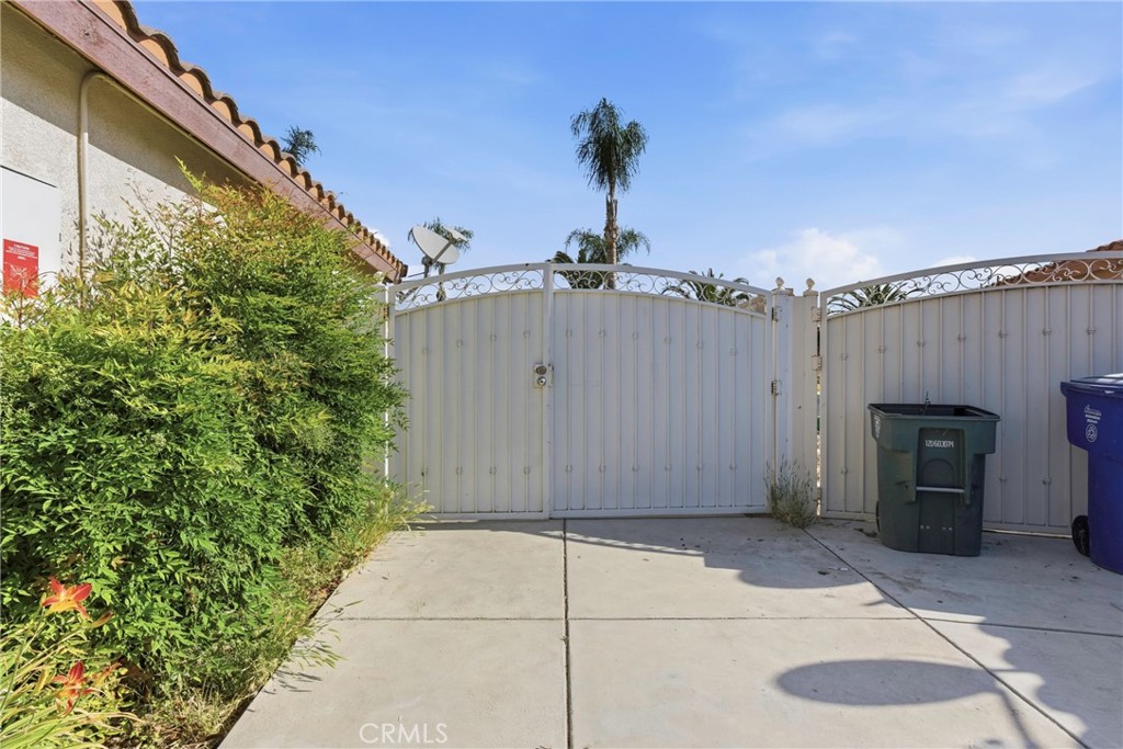 2306 Viso Way Bakersfield, CA 93313 - Photo 25 of 32