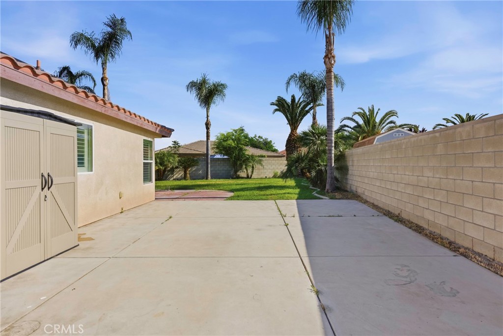 2306 Viso Way Bakersfield, CA 93313 - Photo 27 of 32