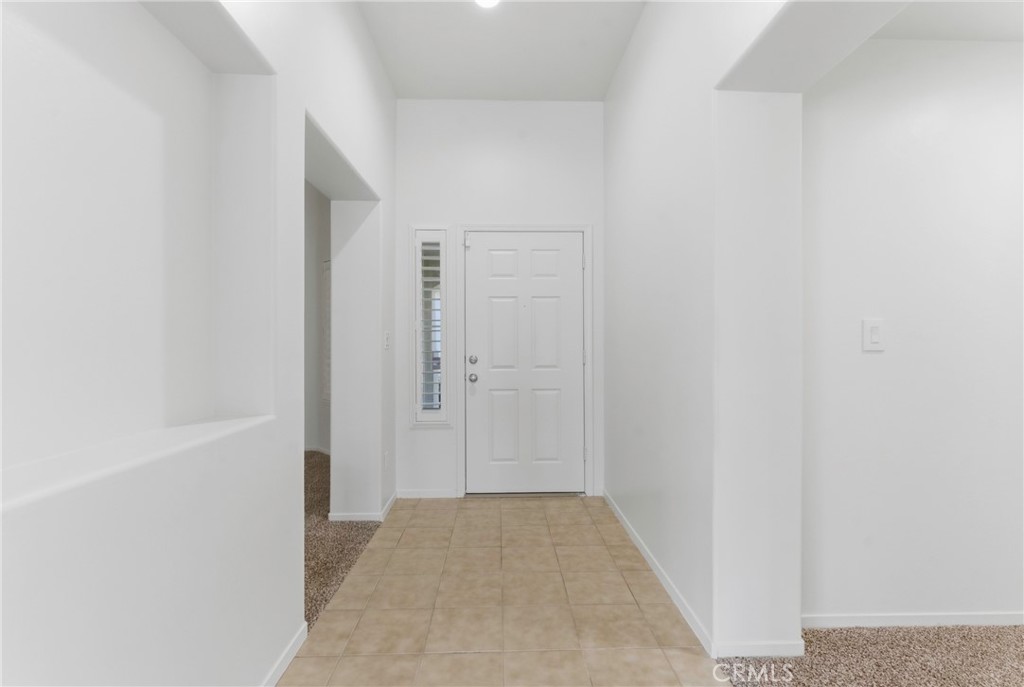 2306 Viso Way Bakersfield, CA 93313 - Photo 5 of 32