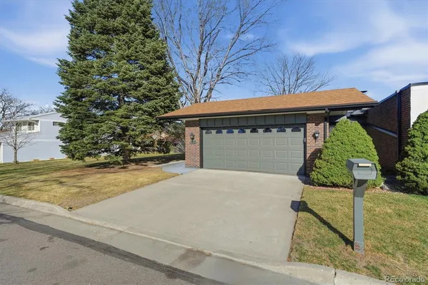 $530,000 | 7472 West Cedar Circle, Lakewood, CO 80226
