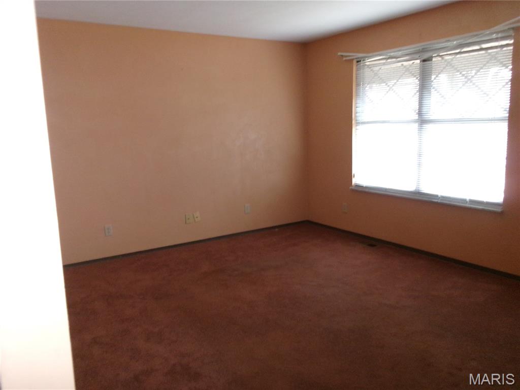 306 Hazel Street Troy, IL 62294 - Photo 11 of 32