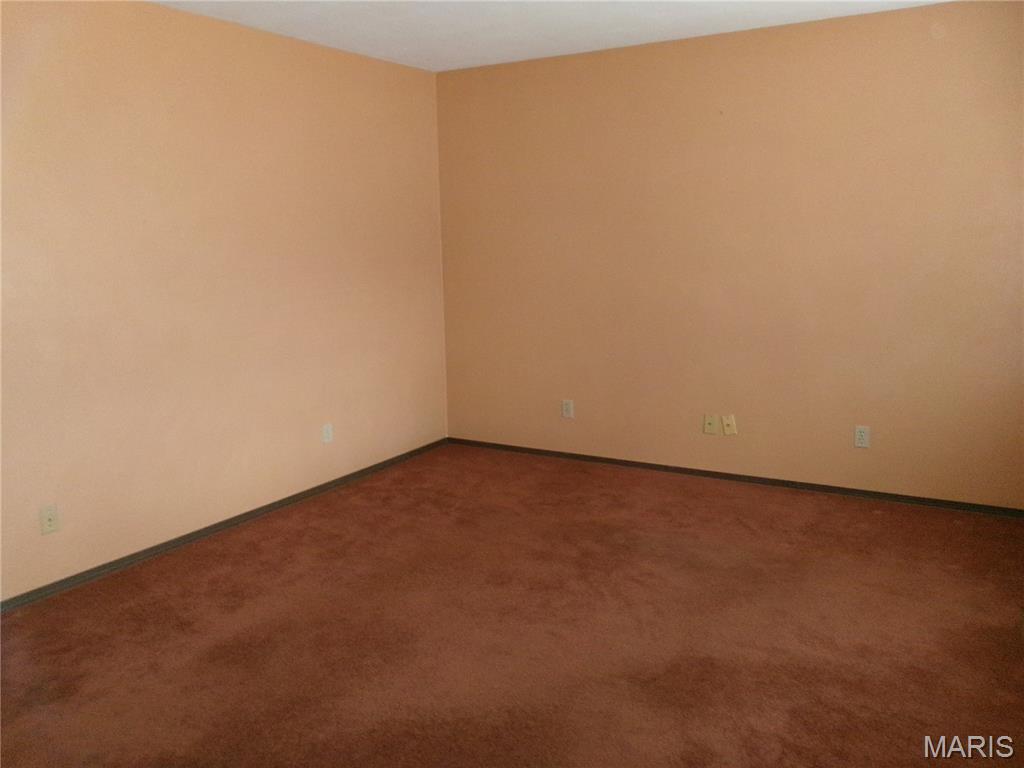 306 Hazel Street Troy, IL 62294 - Photo 12 of 32