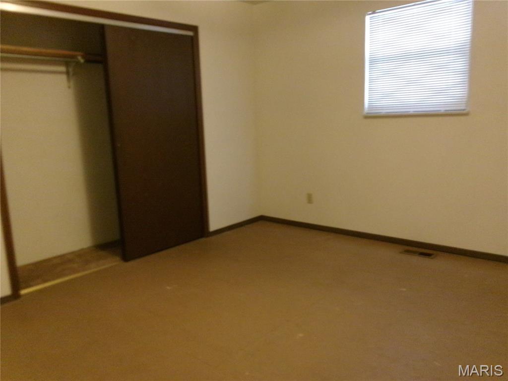 306 Hazel Street Troy, IL 62294 - Photo 23 of 32