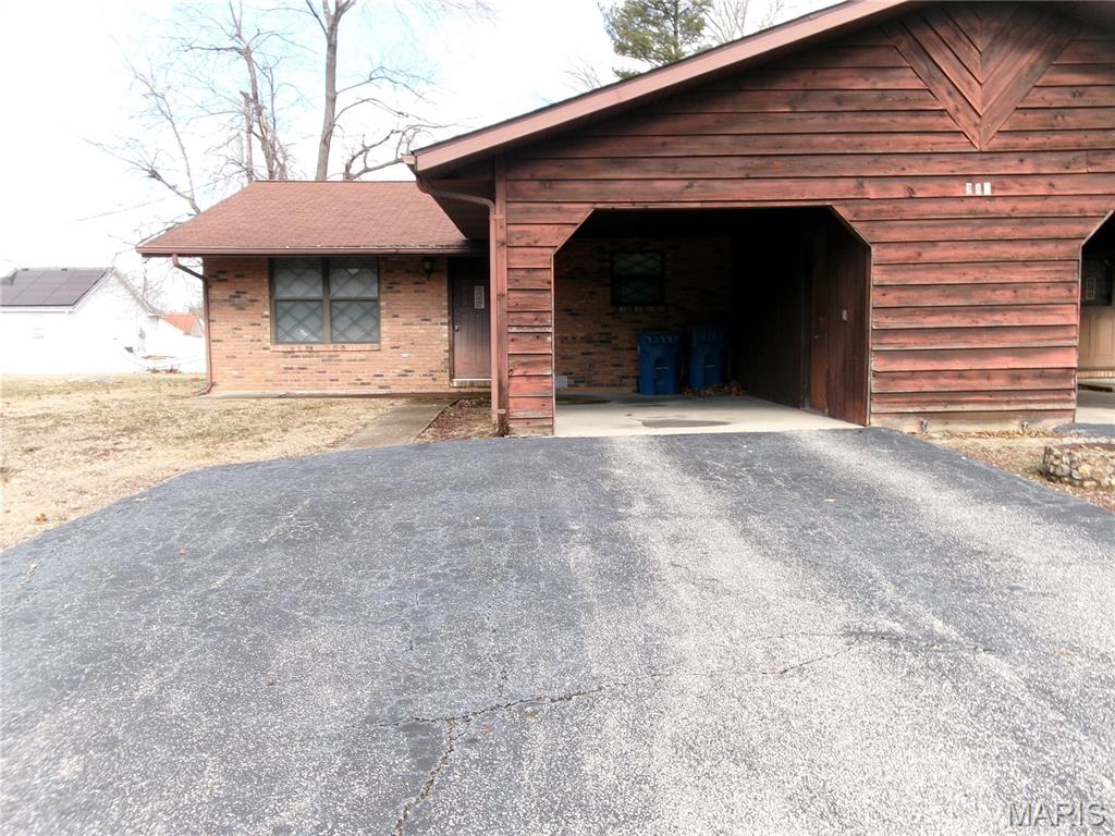 306 Hazel Street Troy, IL 62294 - Photo 3 of 32