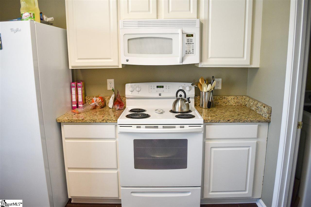519 Waterbrook Drive Greenville, SC 29607 - Photo 9 of 36 Gallery Image 9