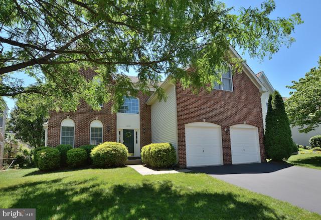 10855 Grovehampton Court Reston, VA 20194 - Photo 1 of 23