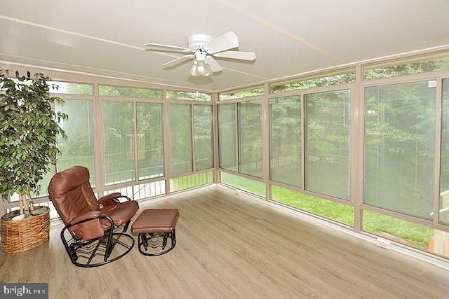 10855 Grovehampton Court Reston, VA 20194 - Photo 15 of 23