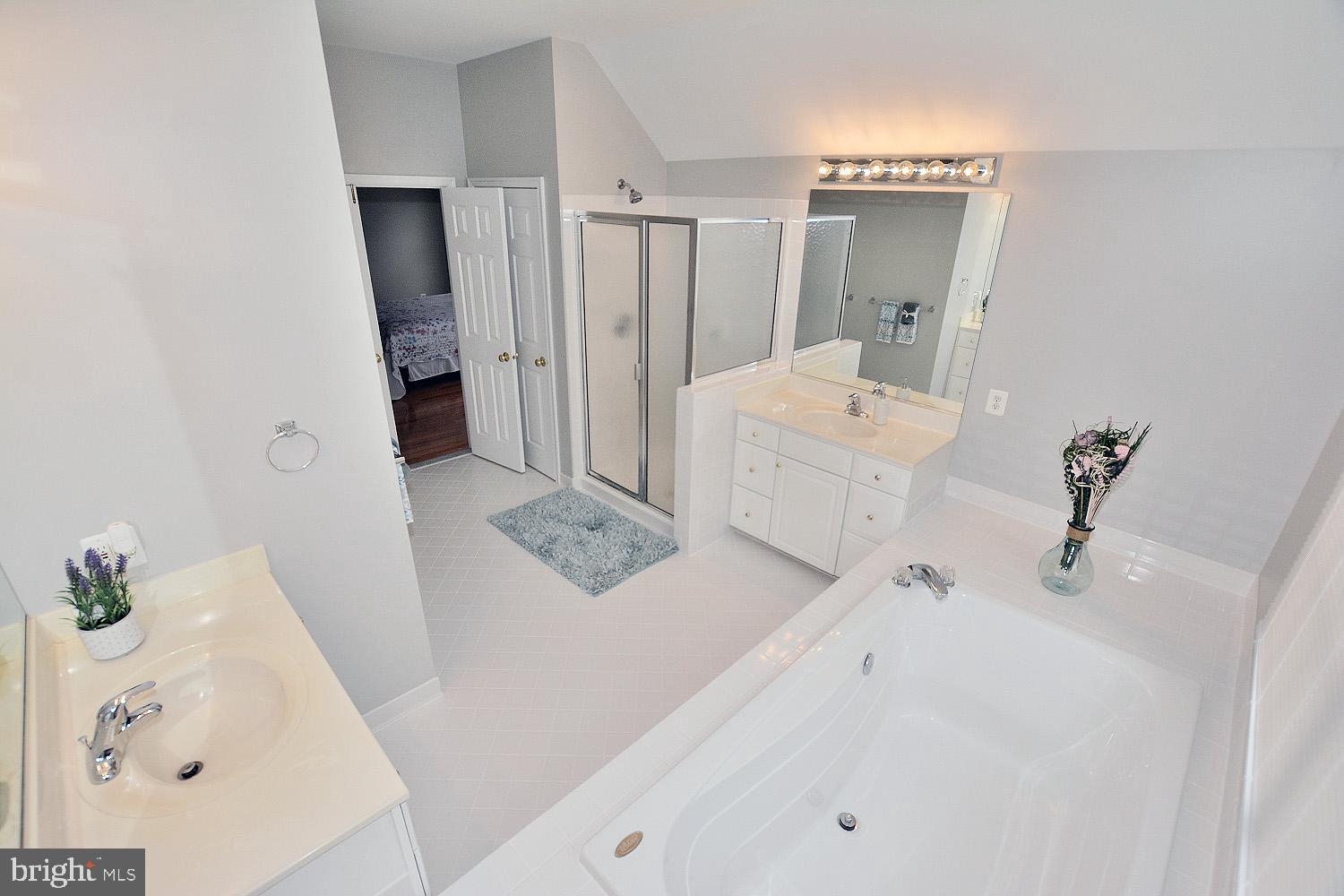 10855 Grovehampton Court Reston, VA 20194 - Photo 17 of 23