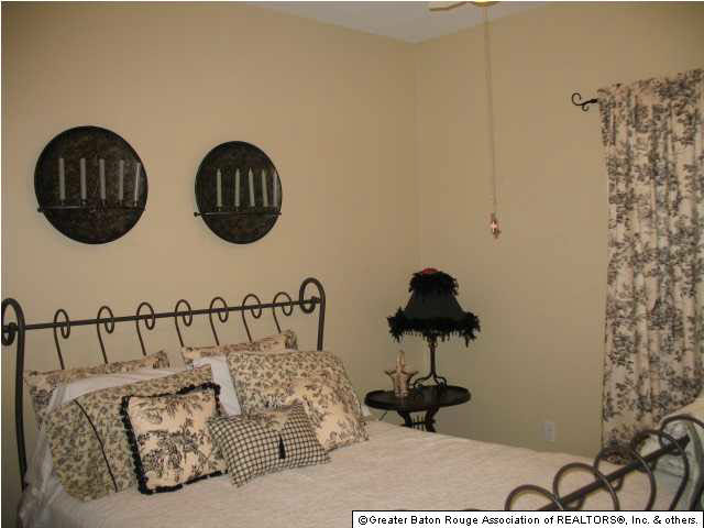 14618 Brook Spring Avenue Baton Rouge, LA 70816 - Photo 12 of 21 Gallery Image 12