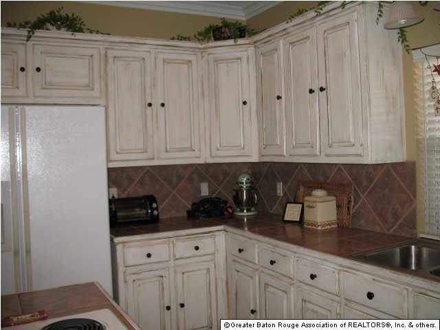 14618 Brook Spring Avenue Baton Rouge, LA 70816 - Photo 3 of 21 Gallery Image 3
